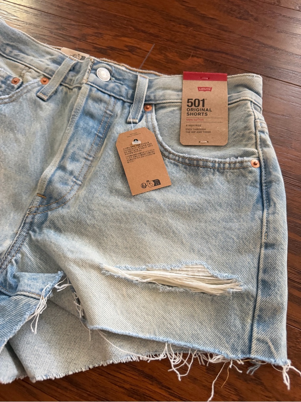 New / Tags Levi's 501 Light Blue Distressed Denim Shorts - Picture 2 of 7
